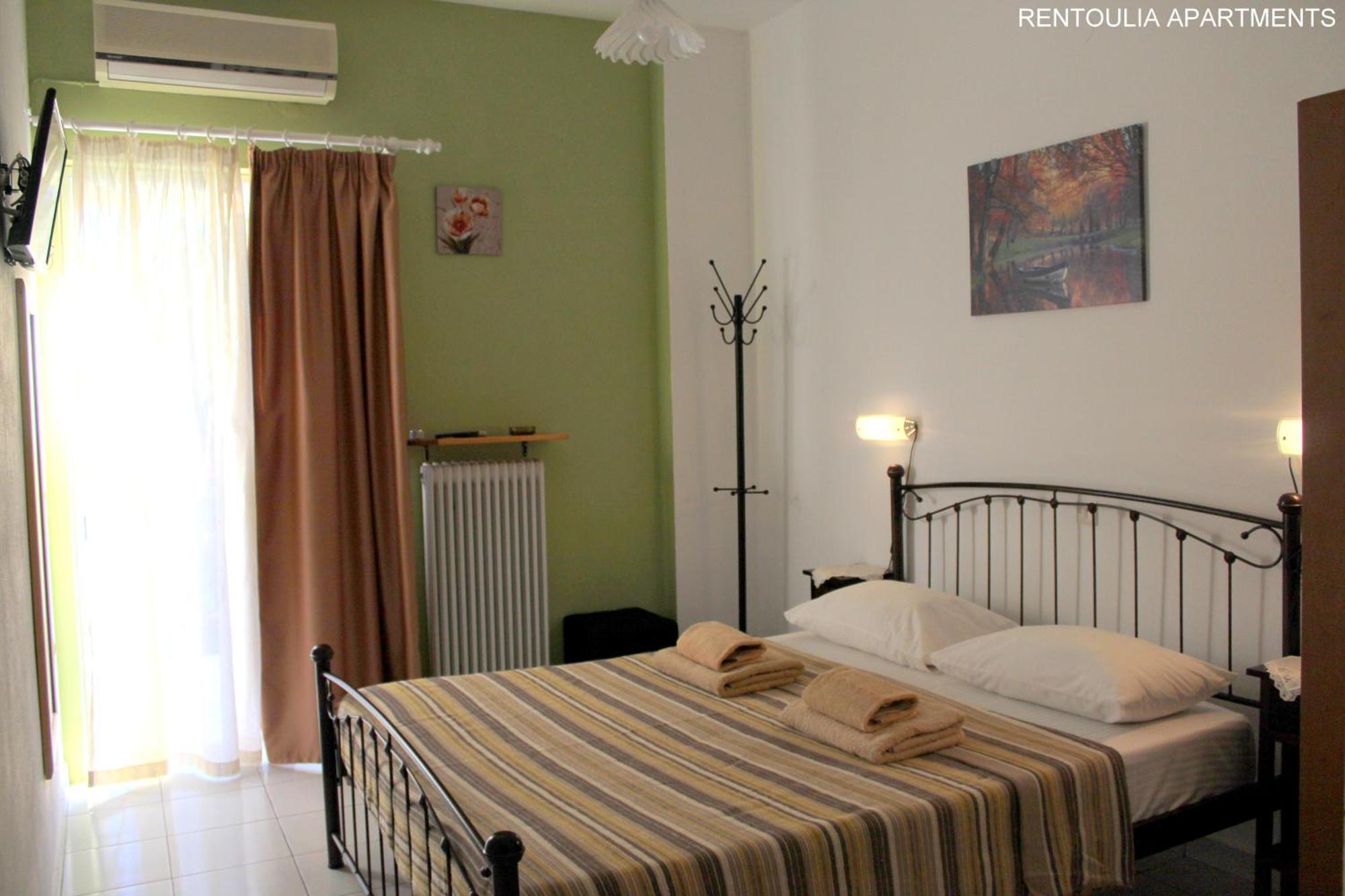 Rentoulia Apartments Poúlithra Eksteriør bilde