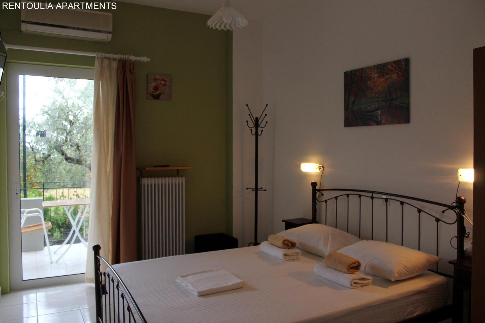 Rentoulia Apartments Poúlithra Eksteriør bilde