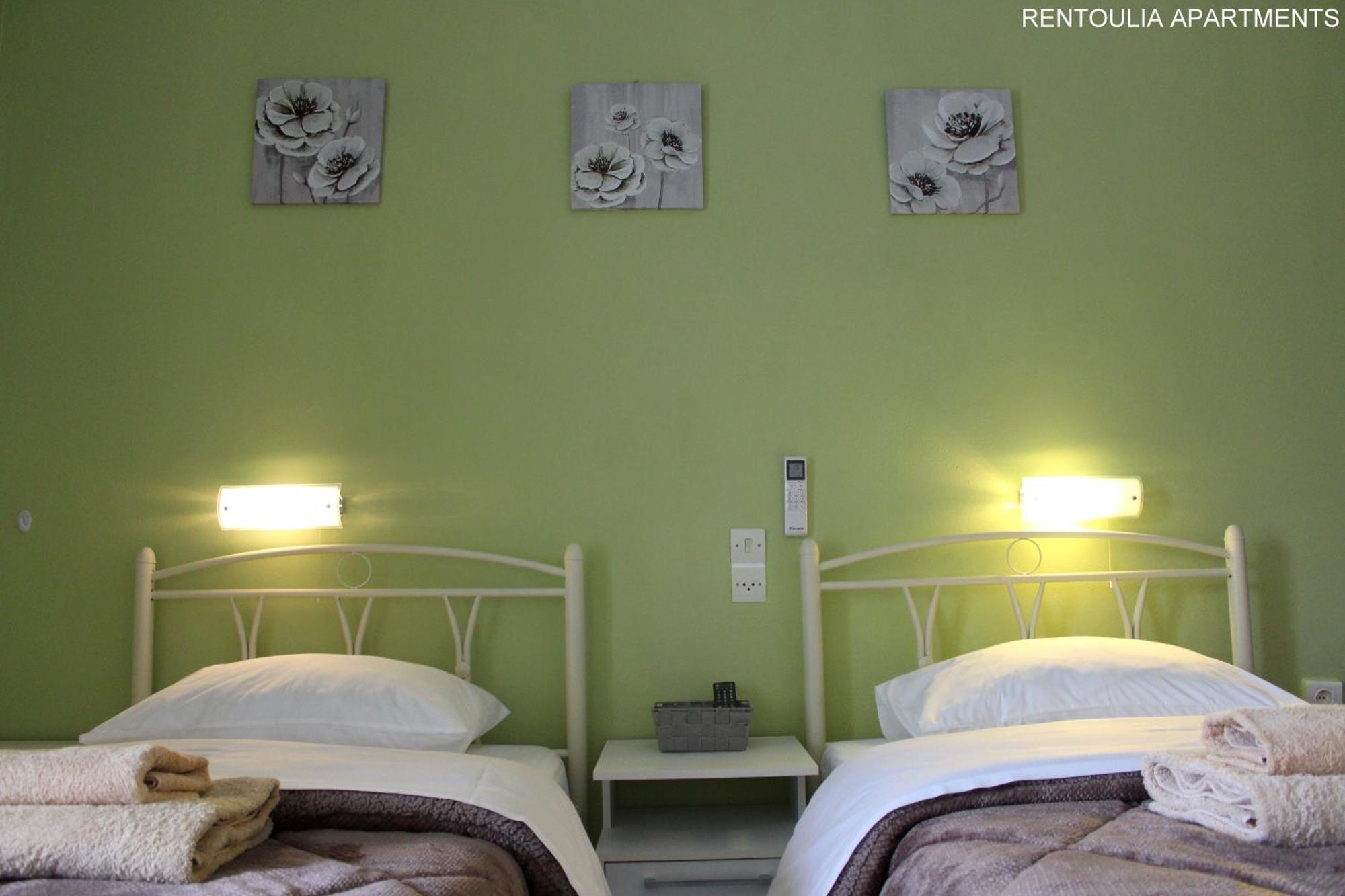 Rentoulia Apartments Poúlithra Eksteriør bilde