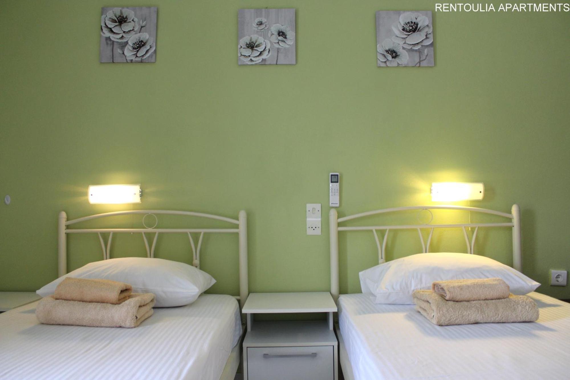 Rentoulia Apartments Poúlithra Eksteriør bilde